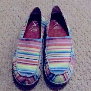 TwistedX multicolor slip on shoes. Size 8M